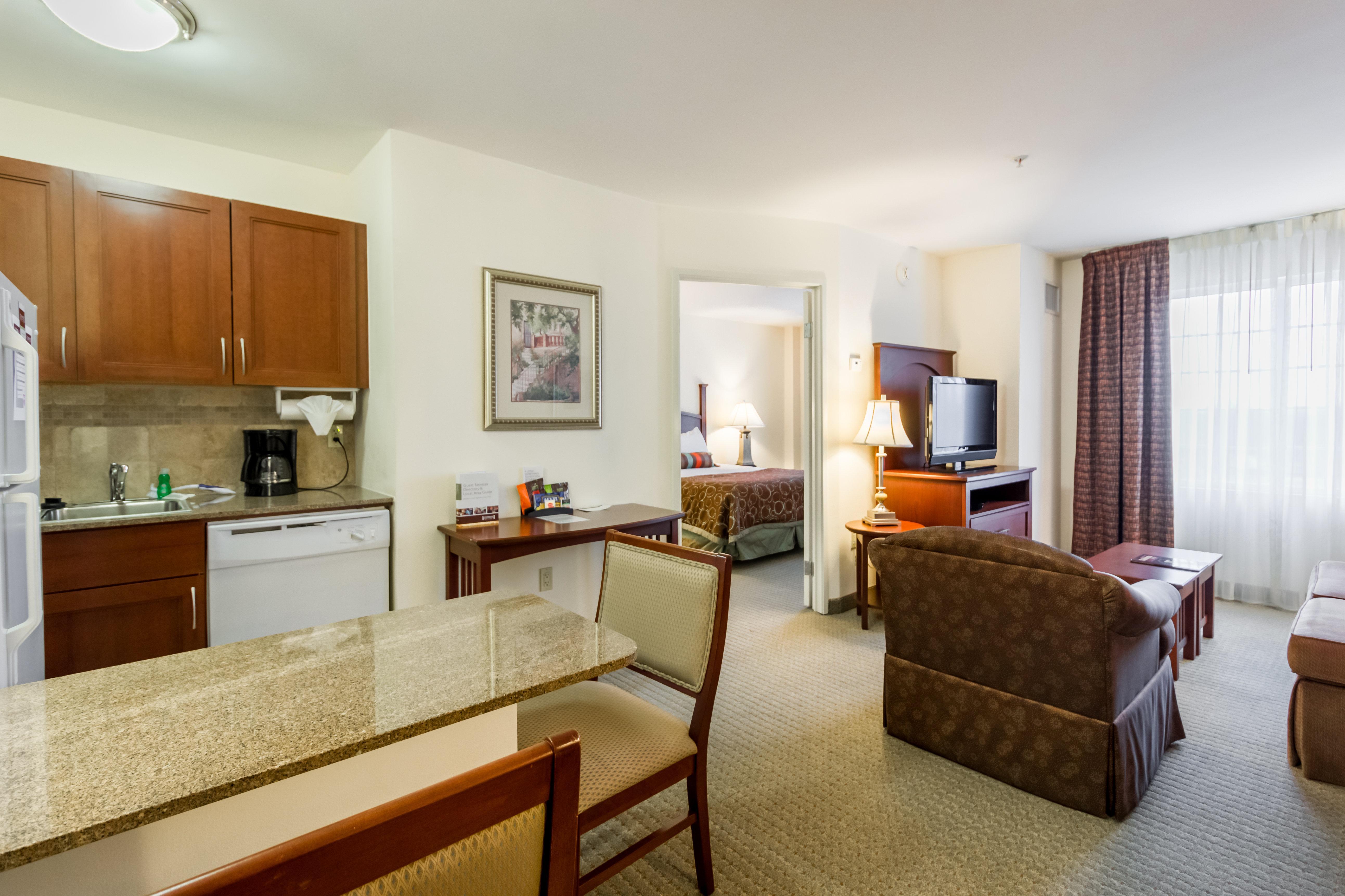 Staybridge Suites Austin Airport By Ihg Dış mekan fotoğraf