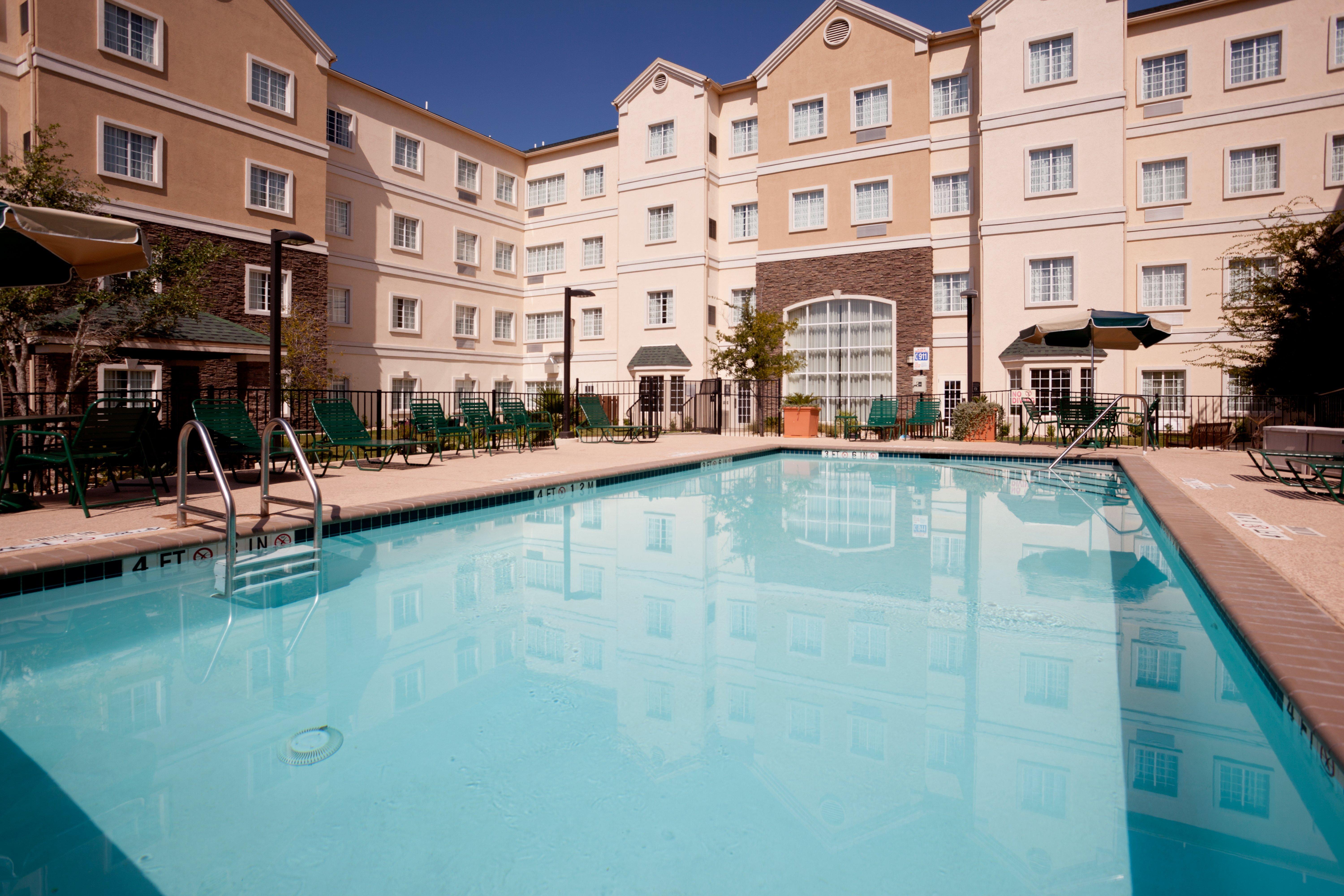 Staybridge Suites Austin Airport By Ihg Dış mekan fotoğraf